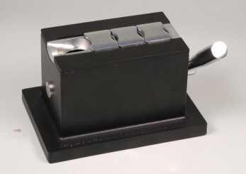 Tischzigarrencutter mit 4 Klingen auch für Torpedo-Format 