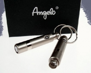 Artikelbild des Artikels “Angelo Design Zigarrenbohrer mit Schnappmechanik “