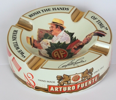 Großer Arturo Fuente Story Zigarrenaschenbecher beige 