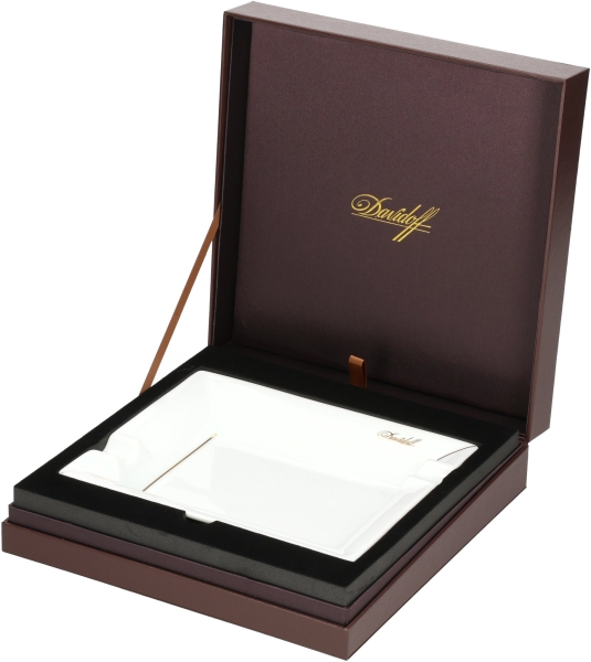Artikelbild 1 des Artikels “Davidoff Porzellan Zigarrenascher Limoges “