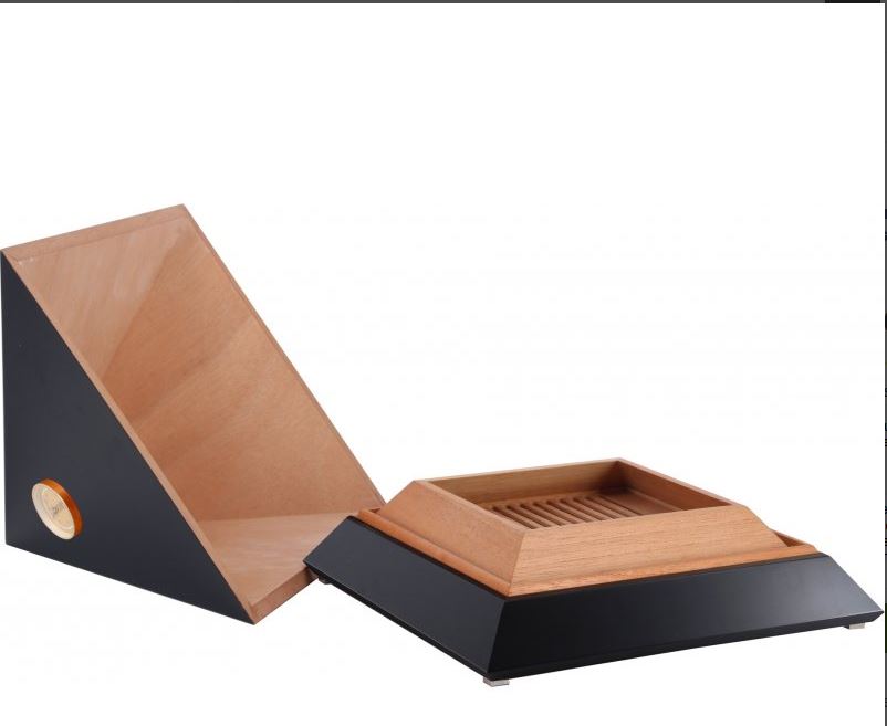 Artikelbild 2 des Artikels “Adorini Humidor Pyramid M Schwarz - Deluxe “