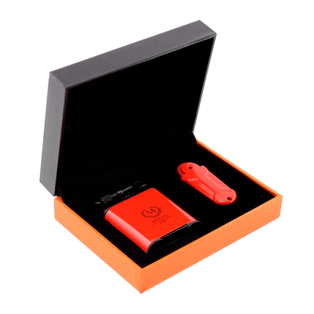 Artikelbild 3 des Artikels “Zigarrenfeuerzeug MYON of Paris Racing Edition Red inkl. Zigarrenbohrer mit Schnappmechanik “